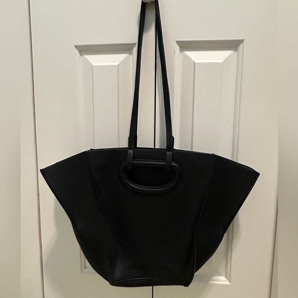 Zara Women’s Black Shoulder Bag
